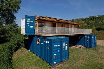 捷克,集裝箱旅館 / artikul建筑事務所 - ArchGo!